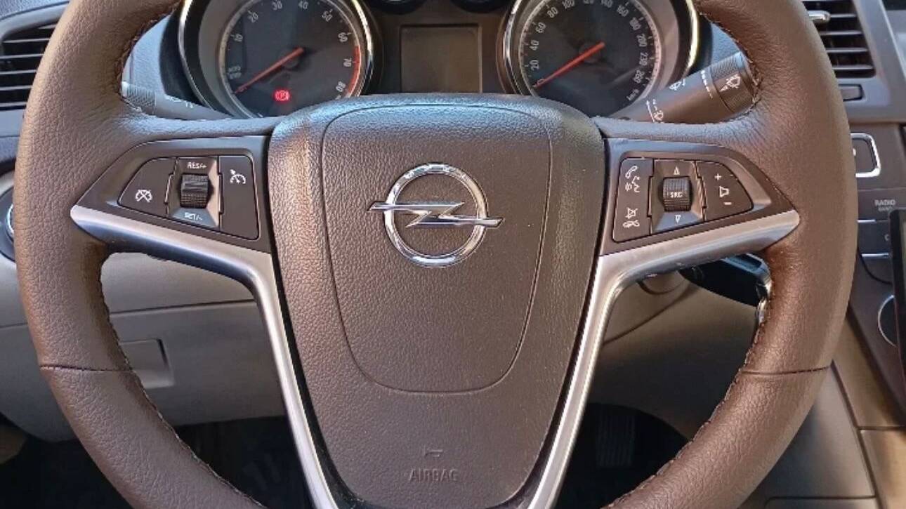 Opel Direksiyon Kılıfı Modellerimiz – Konfor, Güvenlik ve Şıklık