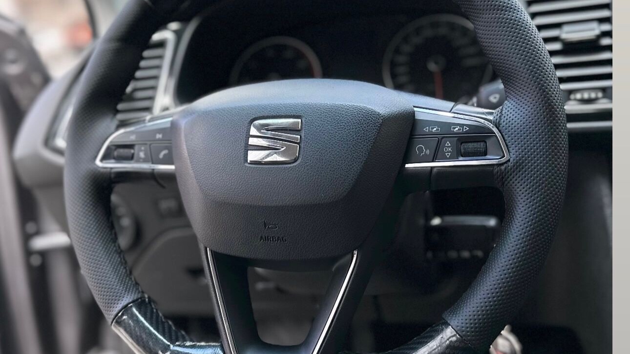 Seat Direksiyon Kılıfı Modellerimiz – Sürüş Keyfinizi Artıran Şıklık ve Koruma
